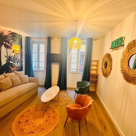 Majopi 2 - Central, Ac, Close To Palais & Beaches *