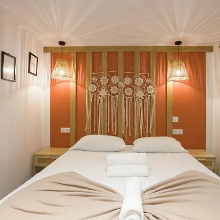 Majopi 2 - Central, Ac, Close To Palais & Beaches *